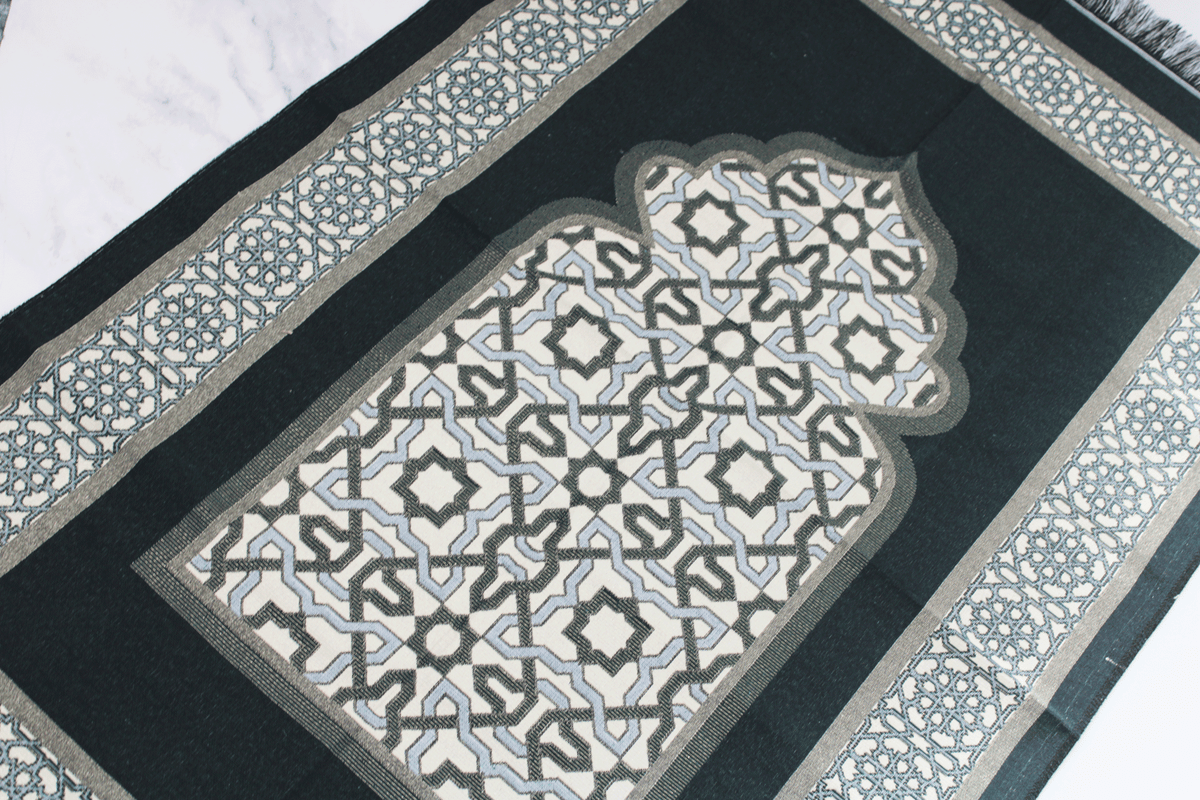Personalised Prayer Mat, Personalised Travel Prayer Mat, Islamic Prayer Rug, Namaaz, Prayer Rug, Islamic Nikkah Gift, Umrah gift