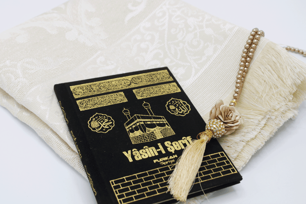 islamic prayer mat gift set, tasbih, surah yasin, quran , ayah, ramadan gift, eid gift , umrah gift, hajj gift, islamic gift, muslim gift, personalised prayer mat