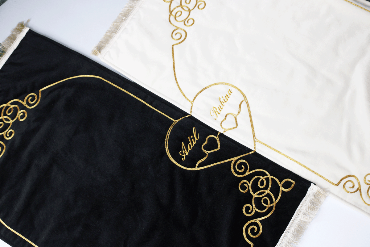 Couple prayer mat set with heart, couple padded luxury thick prayer mat, islamic gift, islamic nikkah gift for couple, muslim gift, personalised prayer mat