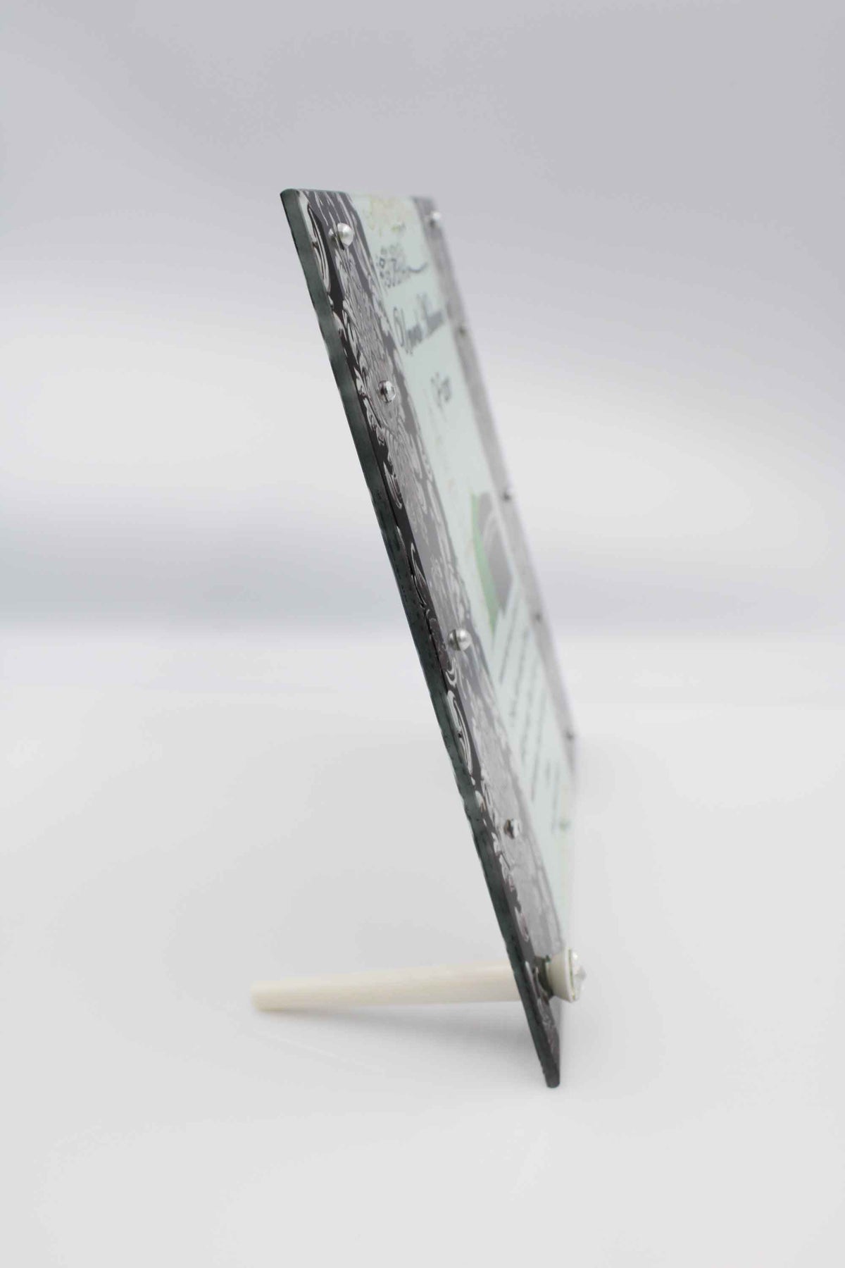 Umrah Mubarak Glass Frame - Medina & Kabah Silver Damask