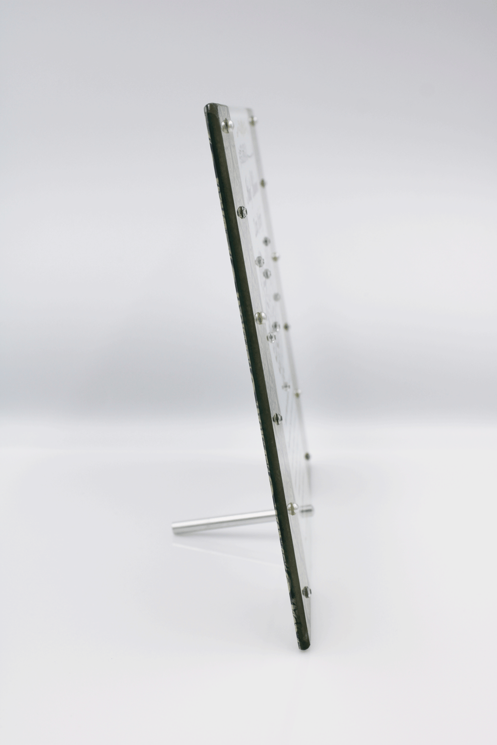 Itikaf Glass Frame - Black Damask
