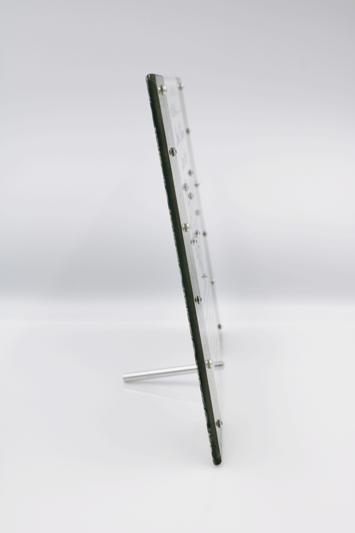 Itikaf Glass Frame - Black Damask