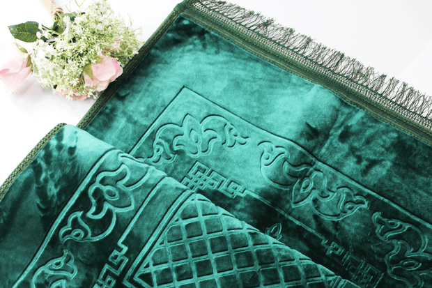 SALE CLEARANCE! Luxury Velvet Prayer Mat